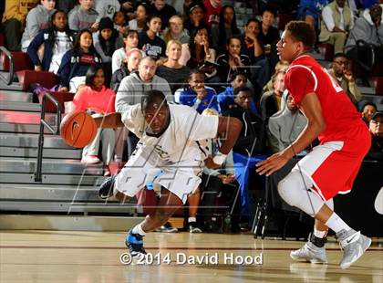 Thumbnail 1 in Sierra Canyon vs. Etiwanda (MaxPreps Holiday Classic) photogallery.