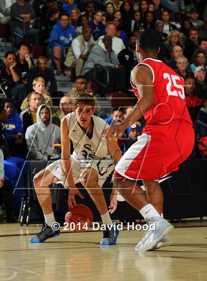 Thumbnail 1 in Sierra Canyon vs. Etiwanda (MaxPreps Holiday Classic) photogallery.
