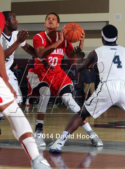 Thumbnail 2 in Sierra Canyon vs. Etiwanda (MaxPreps Holiday Classic) photogallery.