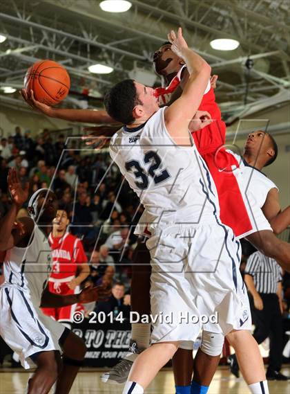 Thumbnail 1 in Sierra Canyon vs. Etiwanda (MaxPreps Holiday Classic) photogallery.