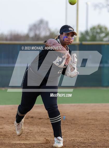 Thumbnail 1 in Plano East @ Plano West photogallery.
