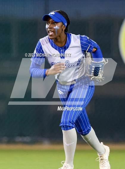 Thumbnail 3 in Plano East @ Plano West photogallery.