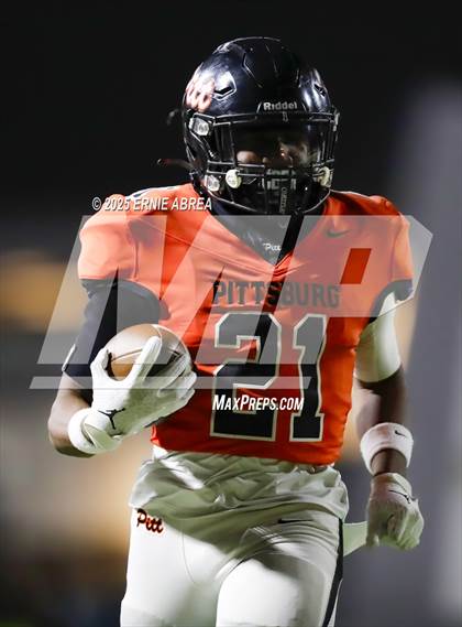 Thumbnail 2 in Cardinal Newman vs. Pittsburg (CIF NCS D1 Final) photogallery.