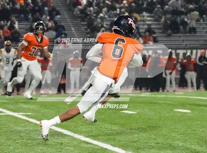 Thumbnail 3 in Cardinal Newman vs. Pittsburg (CIF NCS D1 Final) photogallery.