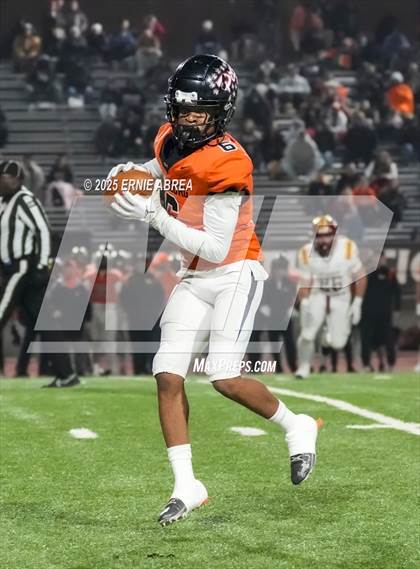 Thumbnail 2 in Cardinal Newman vs. Pittsburg (CIF NCS D1 Final) photogallery.