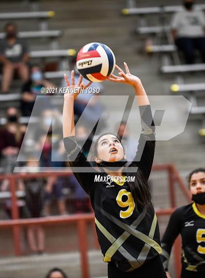 Thumbnail 1 in Brennan vs O'Connor JV photogallery.