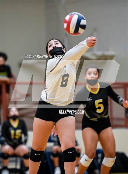 Thumbnail 1 in Brennan vs O'Connor JV photogallery.
