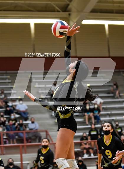 Thumbnail 3 in Brennan vs O'Connor JV photogallery.