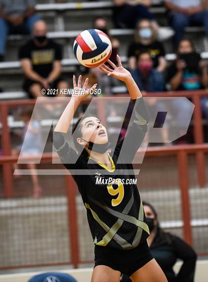 Thumbnail 2 in Brennan vs O'Connor JV photogallery.