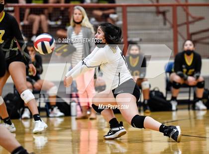 Thumbnail 1 in Brennan vs O'Connor JV photogallery.