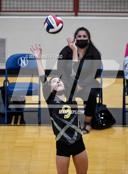 Thumbnail 1 in Brennan vs O'Connor JV photogallery.