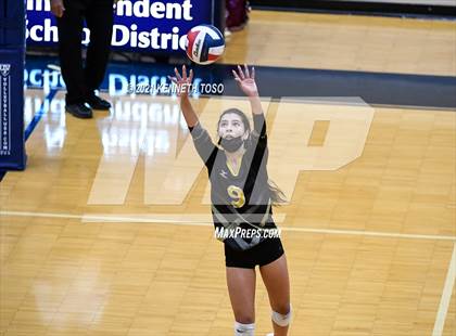 Thumbnail 3 in Brennan vs O'Connor JV photogallery.