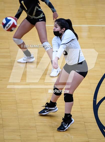 Thumbnail 3 in Brennan vs O'Connor JV photogallery.