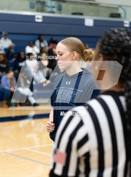 Thumbnail 3 in Weiss @ Bryan photogallery.