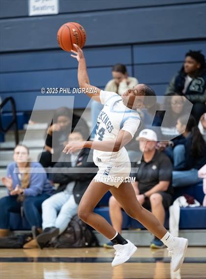 Thumbnail 1 in Weiss @ Bryan photogallery.