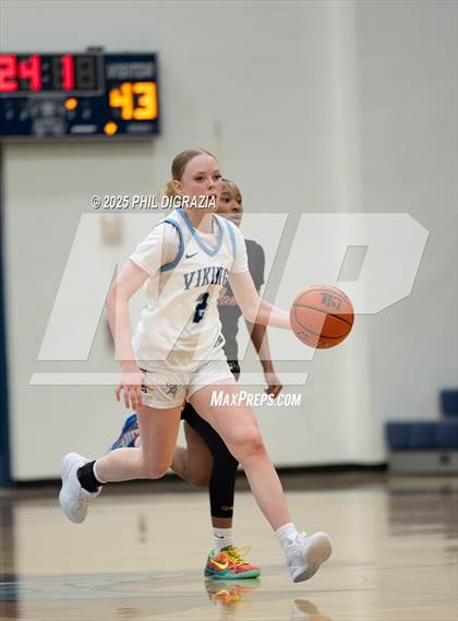 Thumbnail 1 in Weiss @ Bryan photogallery.