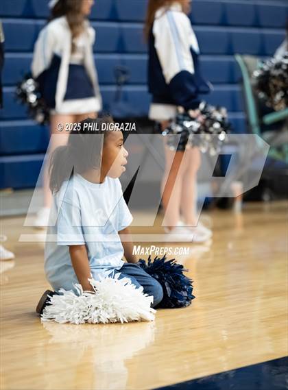 Thumbnail 3 in Weiss @ Bryan photogallery.