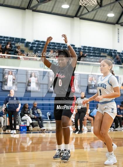 Thumbnail 2 in Weiss @ Bryan photogallery.