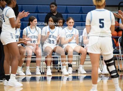 Thumbnail 3 in Weiss @ Bryan photogallery.