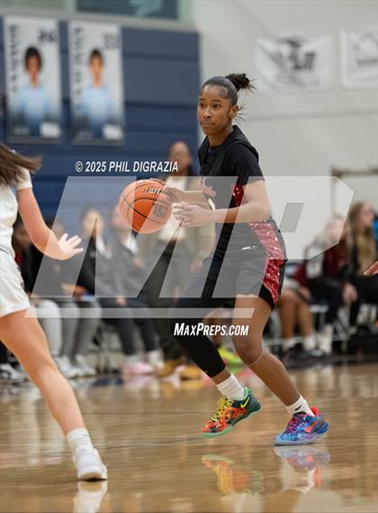 Thumbnail 1 in Weiss @ Bryan photogallery.