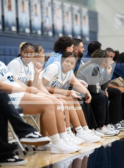 Thumbnail 1 in Weiss @ Bryan photogallery.