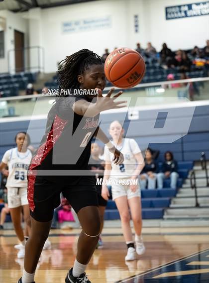 Thumbnail 2 in Weiss @ Bryan photogallery.