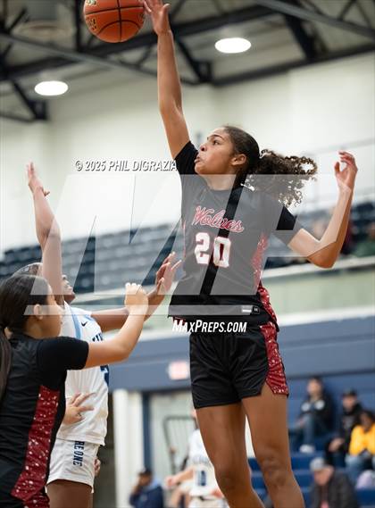 Thumbnail 3 in Weiss @ Bryan photogallery.