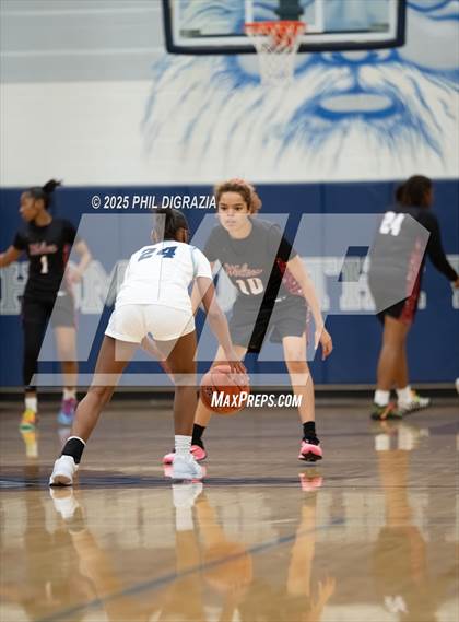 Thumbnail 3 in Weiss @ Bryan photogallery.