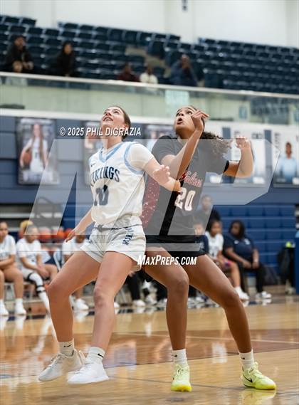 Thumbnail 1 in Weiss @ Bryan photogallery.