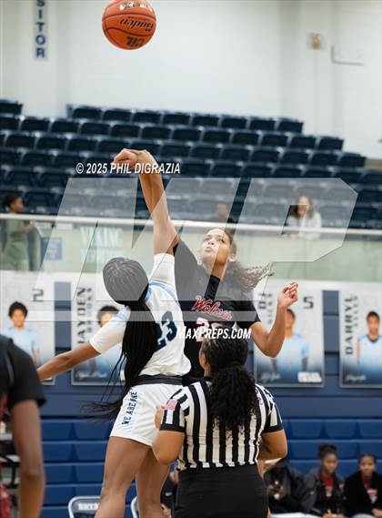 Thumbnail 2 in Weiss @ Bryan photogallery.