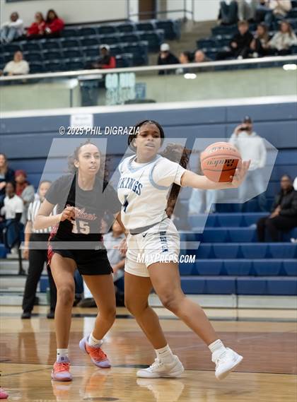 Thumbnail 3 in Weiss @ Bryan photogallery.