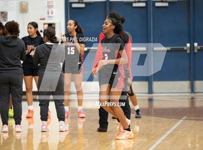 Thumbnail 2 in Weiss @ Bryan photogallery.