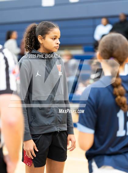 Thumbnail 1 in Weiss @ Bryan photogallery.