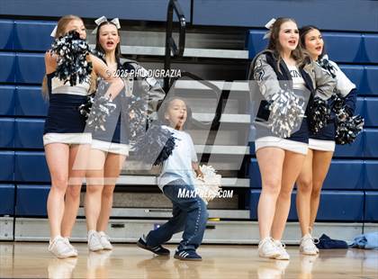 Thumbnail 1 in Weiss @ Bryan photogallery.