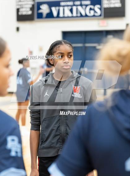 Thumbnail 2 in Weiss @ Bryan photogallery.