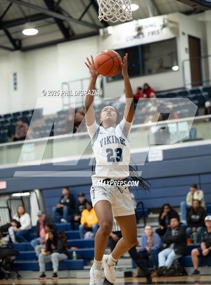 Thumbnail 3 in Weiss @ Bryan photogallery.