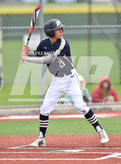 Thumbnail 3 in Perrin-Whitt vs Savoy (UIL 1A Region 2 Area Playoff) photogallery.
