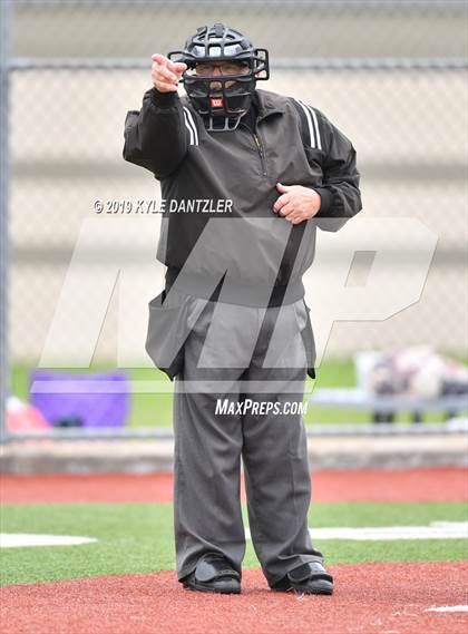 Thumbnail 1 in Perrin-Whitt vs Savoy (UIL 1A Region 2 Area Playoff) photogallery.