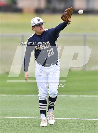 Thumbnail 3 in Perrin-Whitt vs Savoy (UIL 1A Region 2 Area Playoff) photogallery.