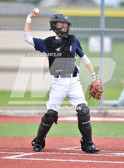 Thumbnail 3 in Perrin-Whitt vs Savoy (UIL 1A Region 2 Area Playoff) photogallery.