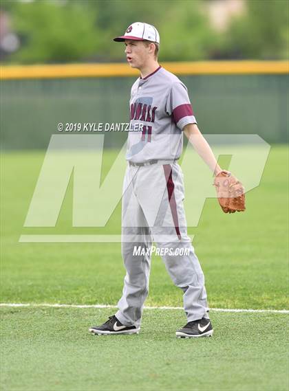 Thumbnail 1 in Perrin-Whitt vs Savoy (UIL 1A Region 2 Area Playoff) photogallery.