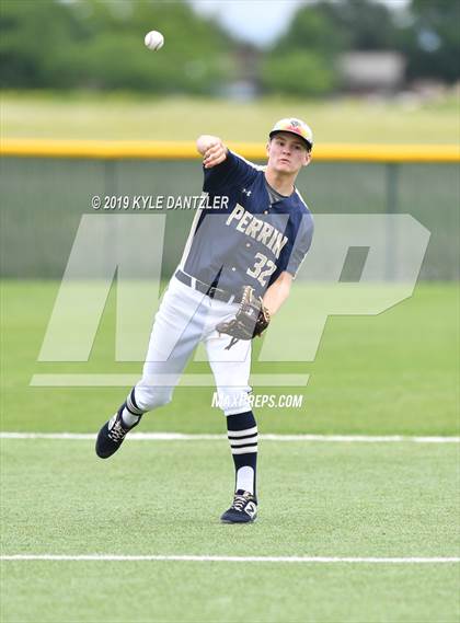 Thumbnail 2 in Perrin-Whitt vs Savoy (UIL 1A Region 2 Area Playoff) photogallery.