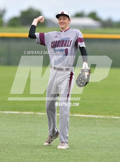 Thumbnail 1 in Perrin-Whitt vs Savoy (UIL 1A Region 2 Area Playoff) photogallery.