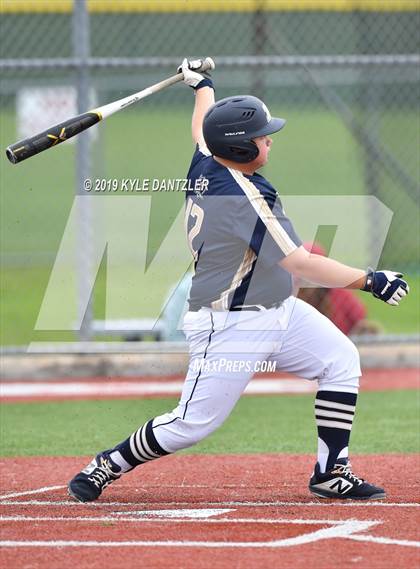 Thumbnail 2 in Perrin-Whitt vs Savoy (UIL 1A Region 2 Area Playoff) photogallery.