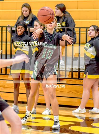 Thumbnail 2 in Lawrence Free State @ Shawnee Mission West photogallery.