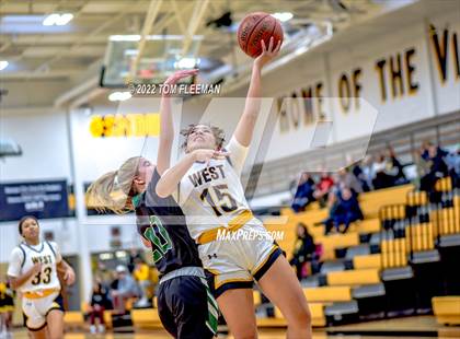 Thumbnail 3 in Lawrence Free State @ Shawnee Mission West photogallery.