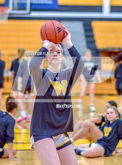Thumbnail 2 in Lawrence Free State @ Shawnee Mission West photogallery.