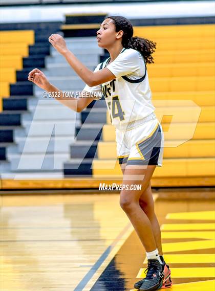 Thumbnail 1 in Lawrence Free State @ Shawnee Mission West photogallery.