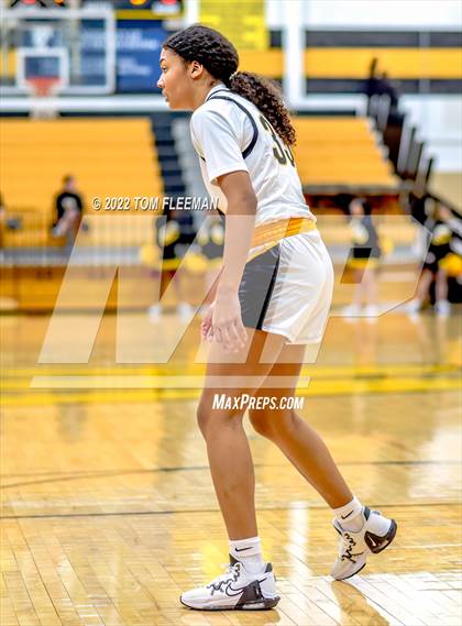 Thumbnail 1 in Lawrence Free State @ Shawnee Mission West photogallery.