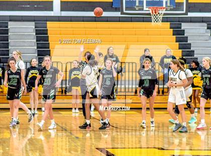 Thumbnail 1 in Lawrence Free State @ Shawnee Mission West photogallery.